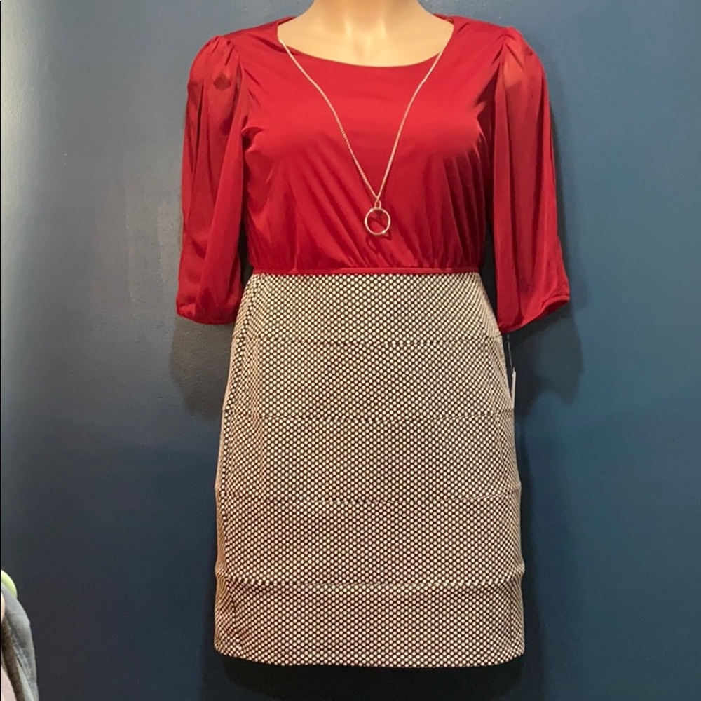Crimson/polka dot dress w/necklace